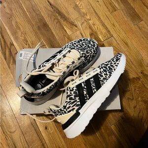 Adidas Racer TR21k Leopard Cloudfoam Shoes GZ4681 (Kids size)